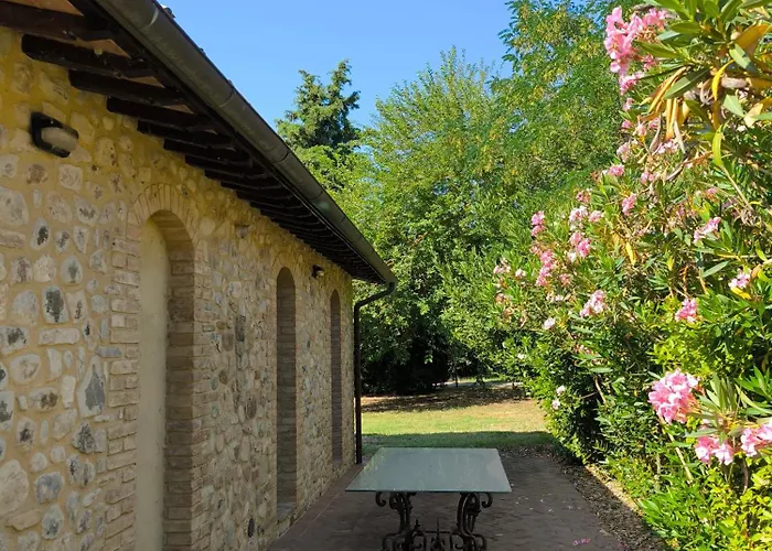 La Casina Nella Fattoria Apartamento Siena