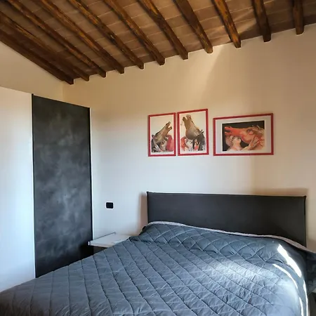 아파트 La Casina Nella Fattoria *